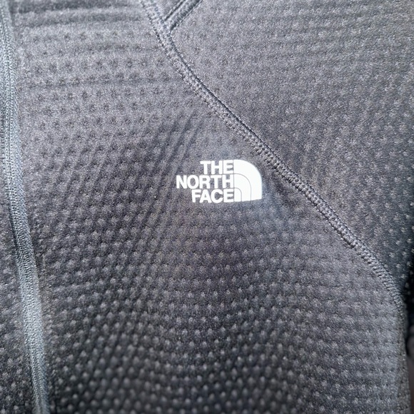 North Face ¼ Zip DOTKNIT™ Thermal Pullover - Picture 5 of 6